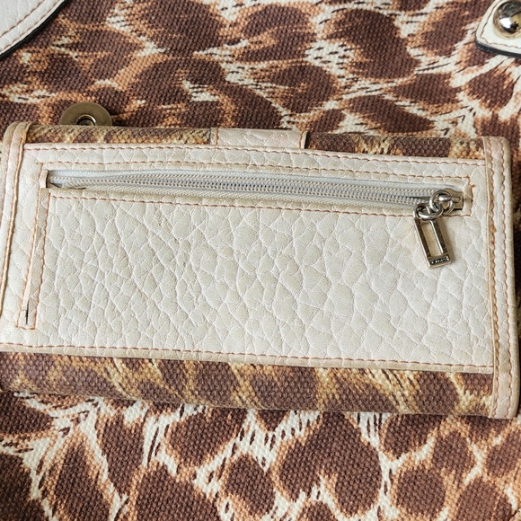 Y2K Guess purse - Picture 10 of 11